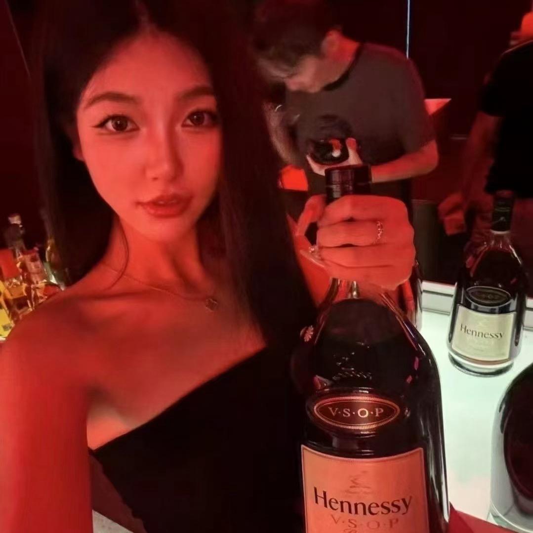 济宁山河酒吧KTV接待（李先生）