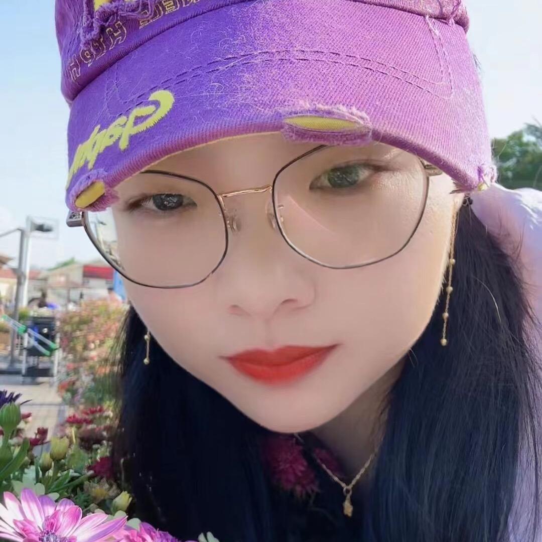 阿曼(抗揍的前女友)