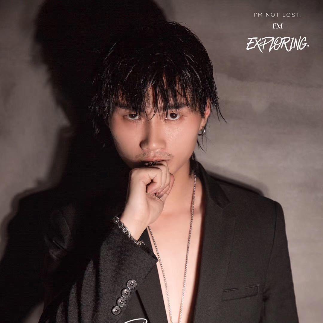 名艺(剪烫染)工作室2