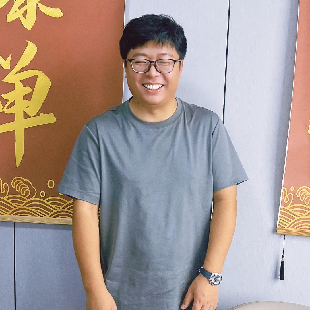 非杰出美妆厂CEO