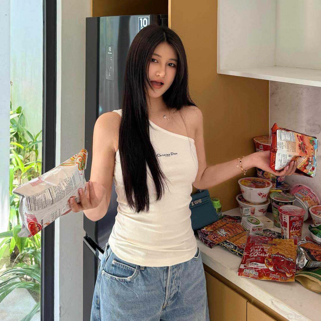 YIBAIWAN🦄