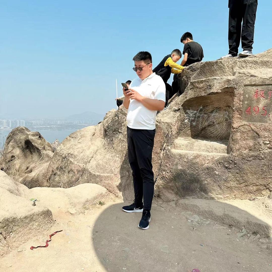 电磁吸盘，挖机油改电，抓钢机