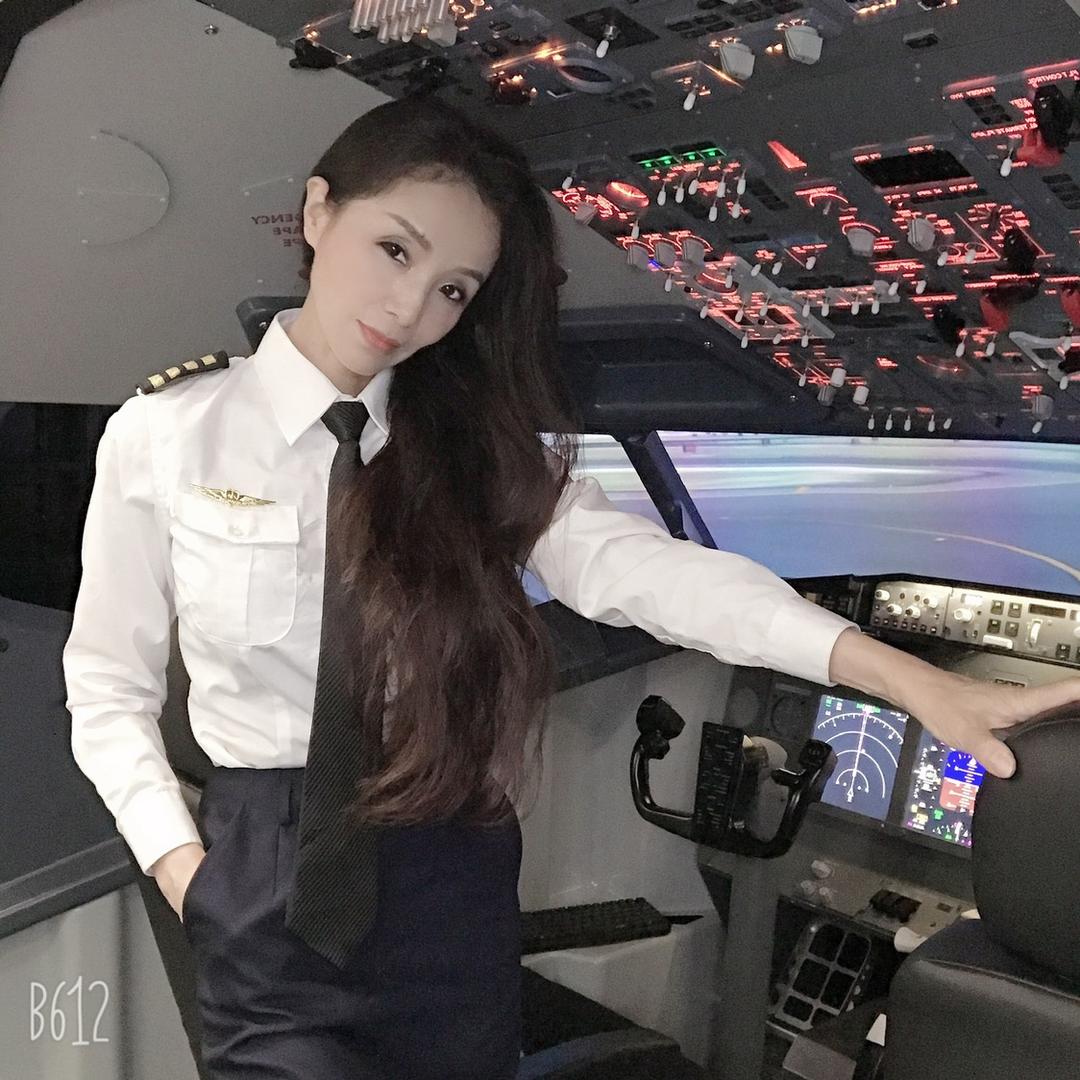 一姐 7787  唱歌🎤情感