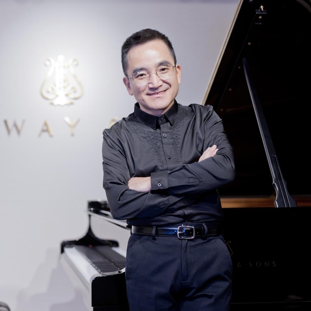 杨弋夫钢琴