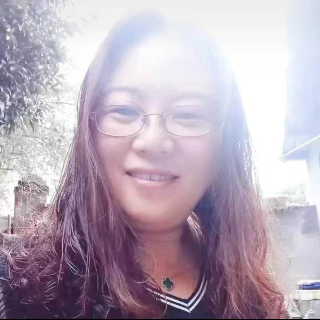 逸君