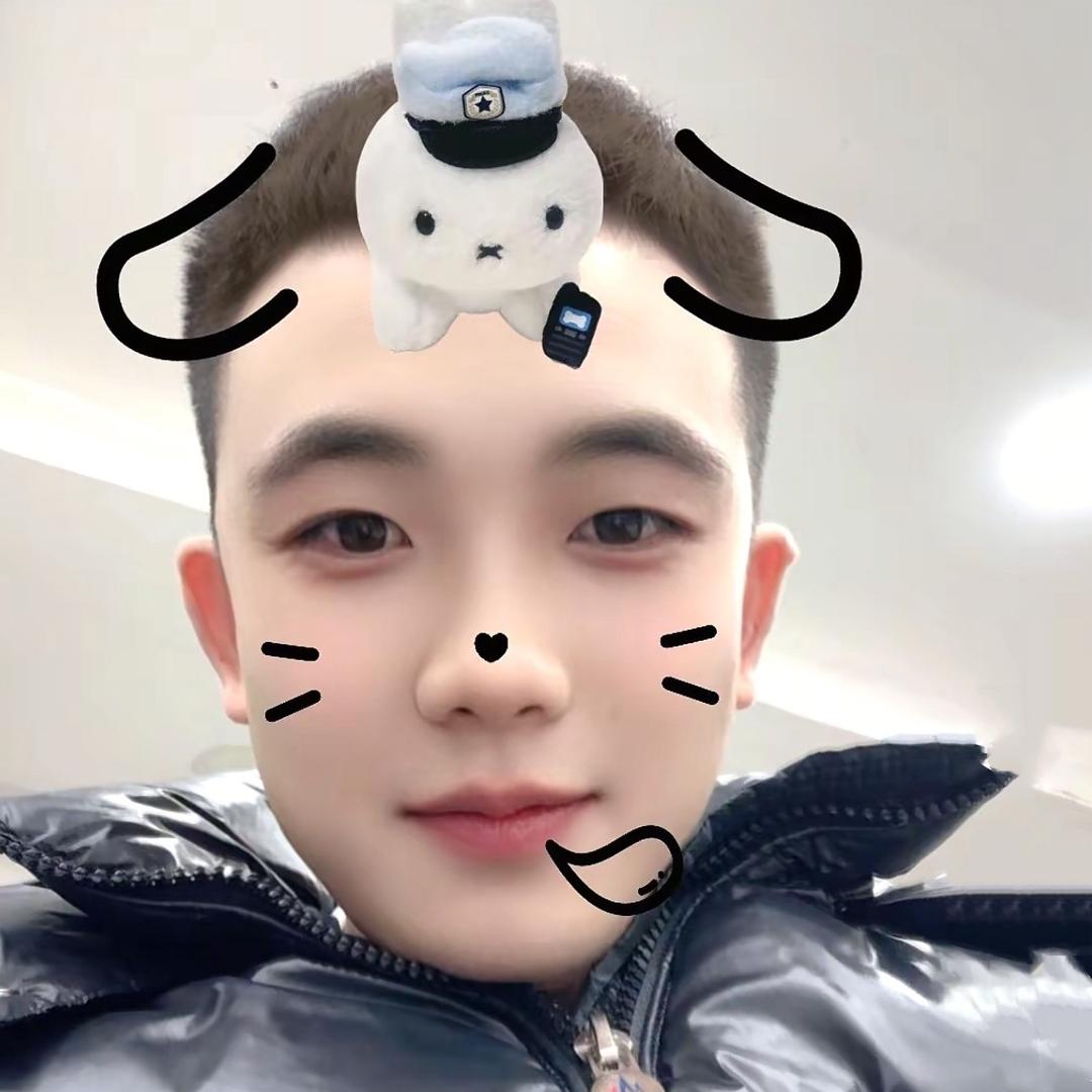嗯-