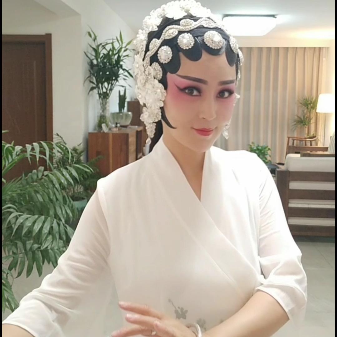 女施主💧