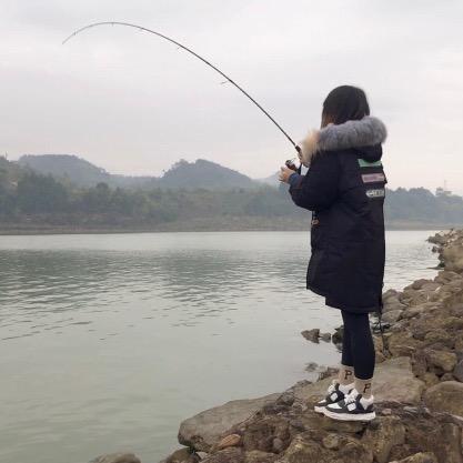 燕燕爱钓鱼🎣