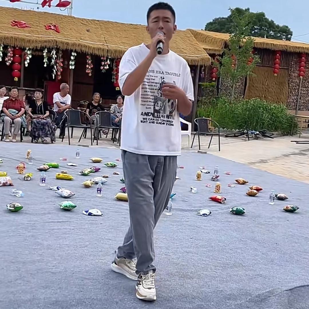 阿伟🎤（家庭组合）