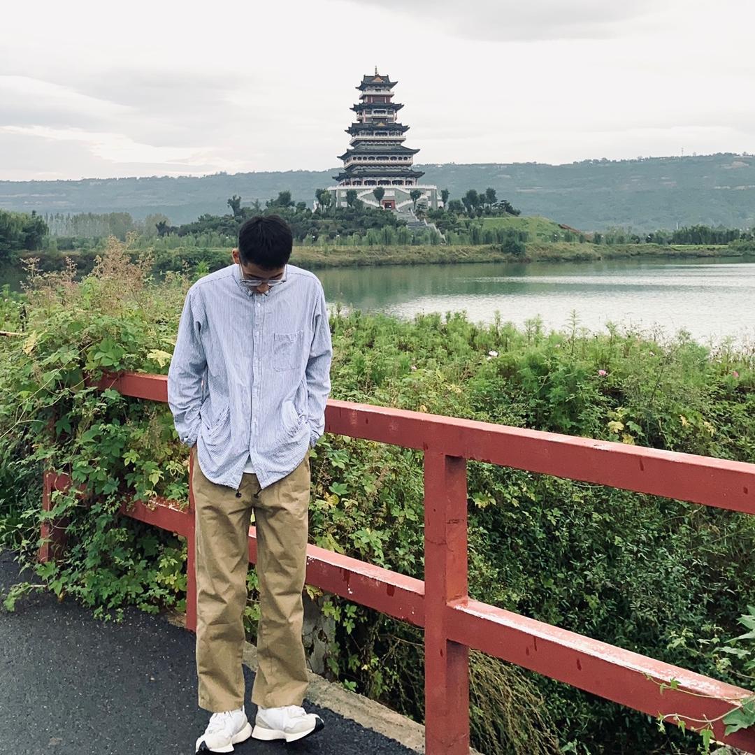 吃六味地黄丸喝枸杞原浆用冰美式送