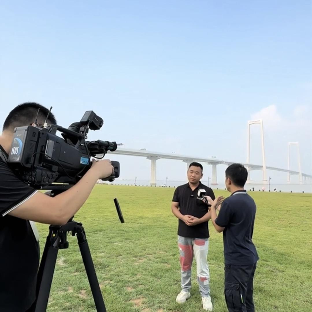 大炮讲房郑同学