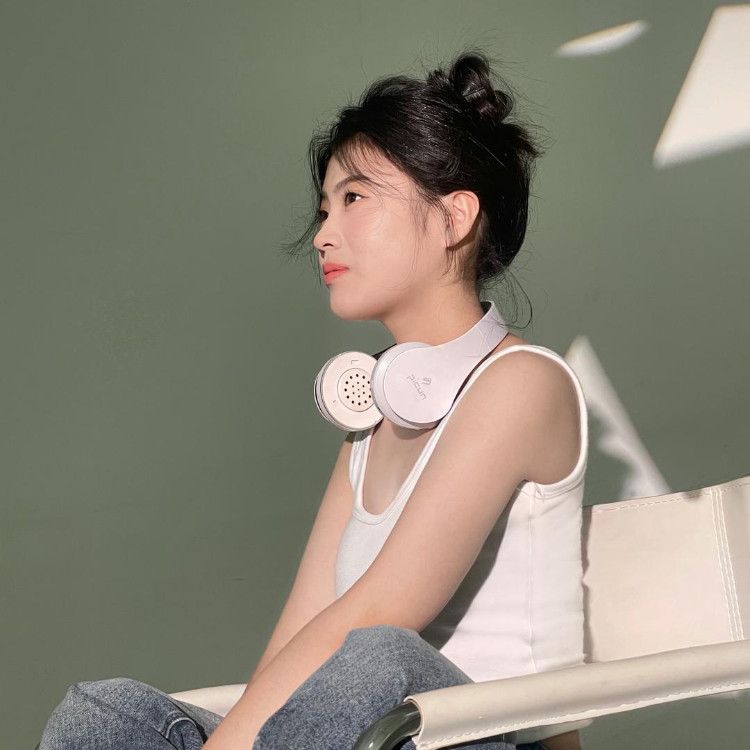 •Lei
