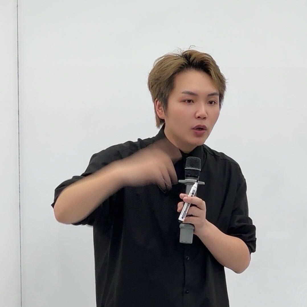 剪发不疯狂小杨