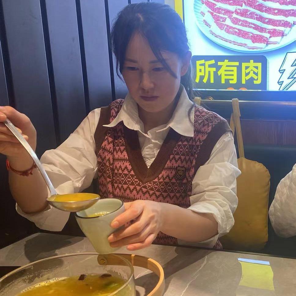 食堂里的小阿姨