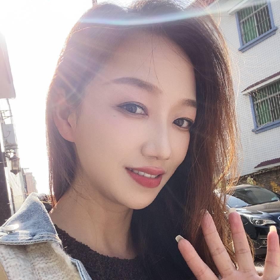 诗诗甄选号