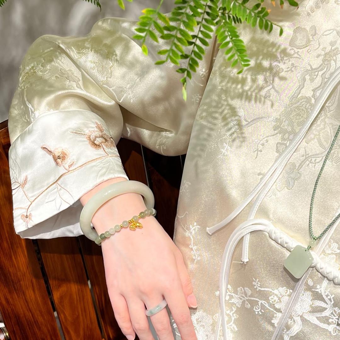 青域珠宝玉石店