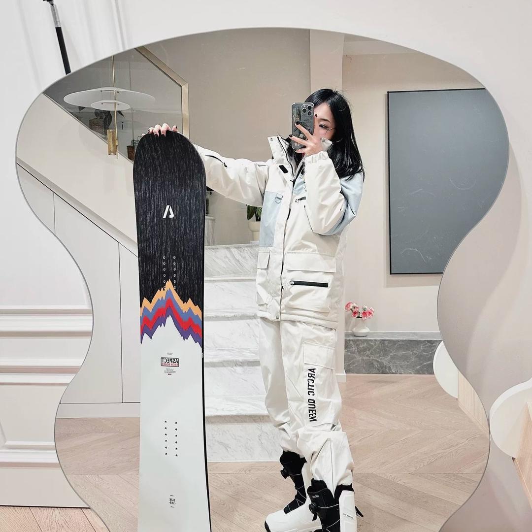 滑雪服批发（多乐士）