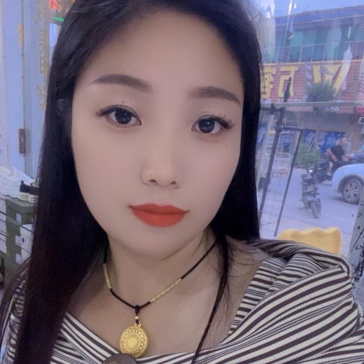 卧龙南街初心美衣