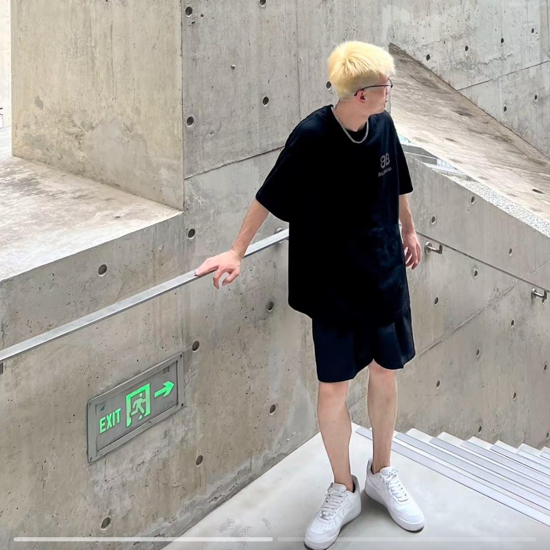 哇哩哇哩哇