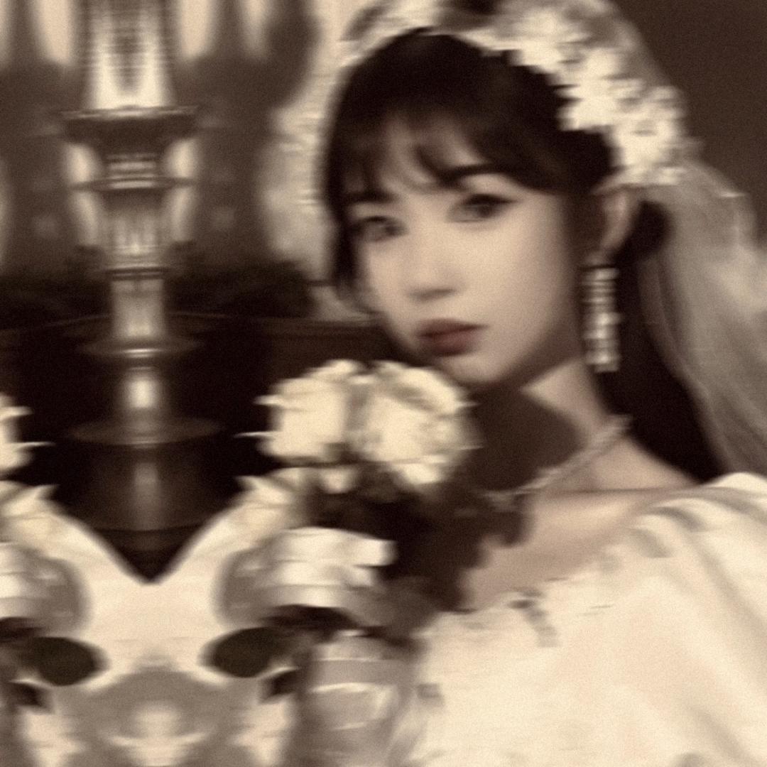 大月月💤