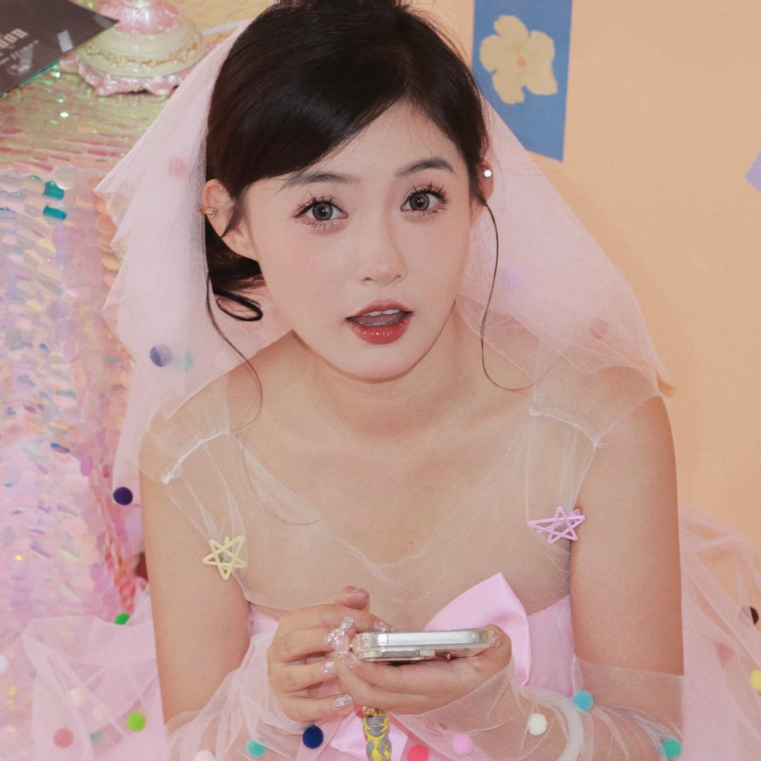 白色