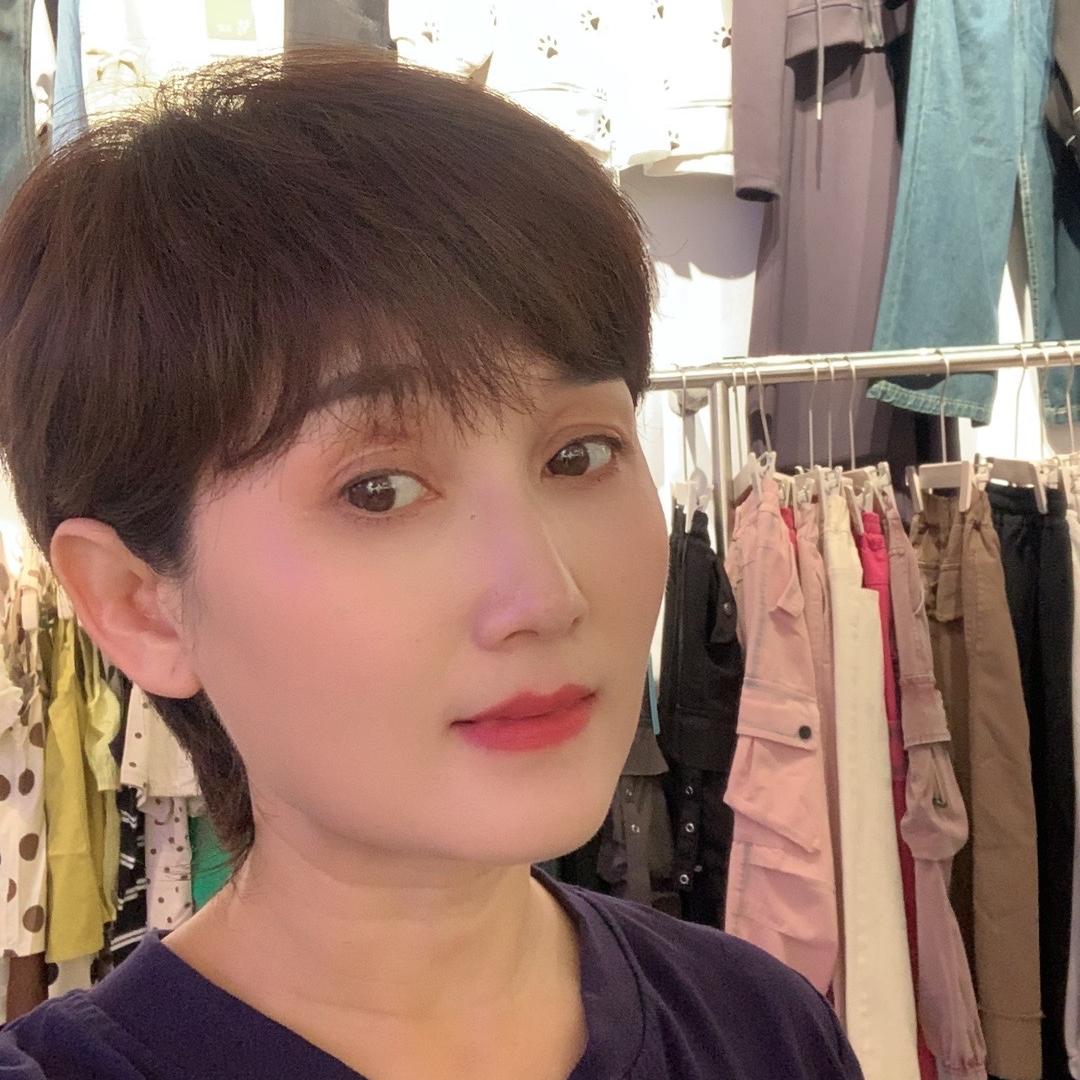 伊川彭婆米奇童装1