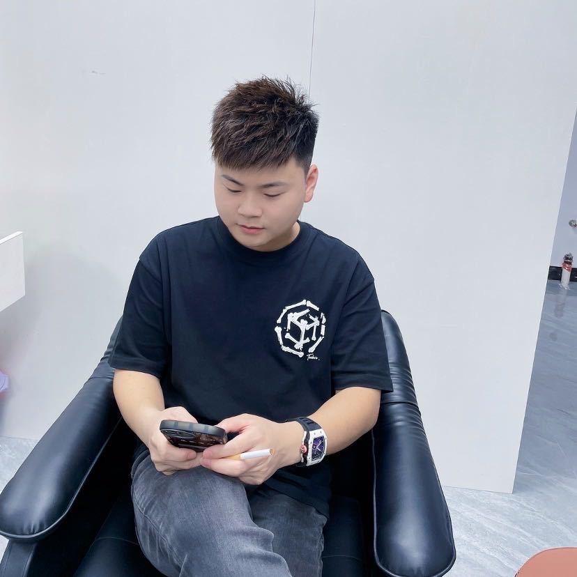 后宫PLUS🇨🇳谢总监