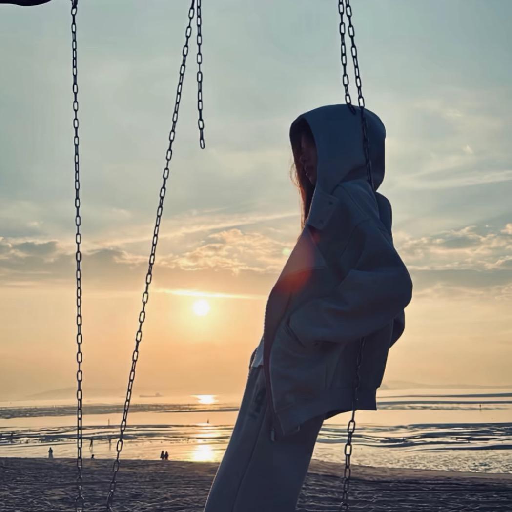 吃葡萄不吐葡萄皮.