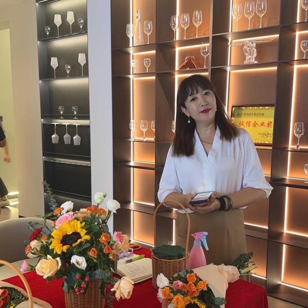辛集市丹瑞鲜花婚庆店