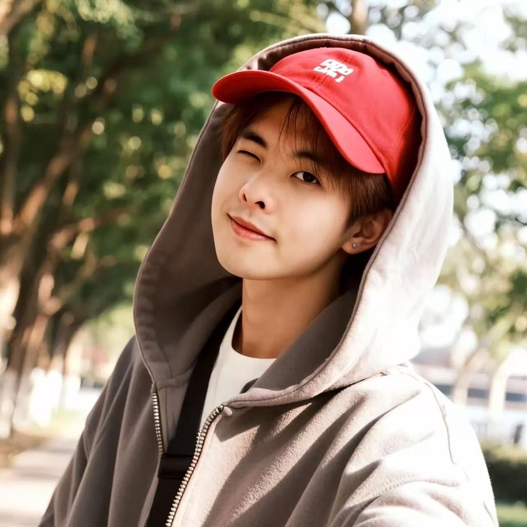 ᥫᩣℳr.𝗖𝗿𝘂𝘀𝗵