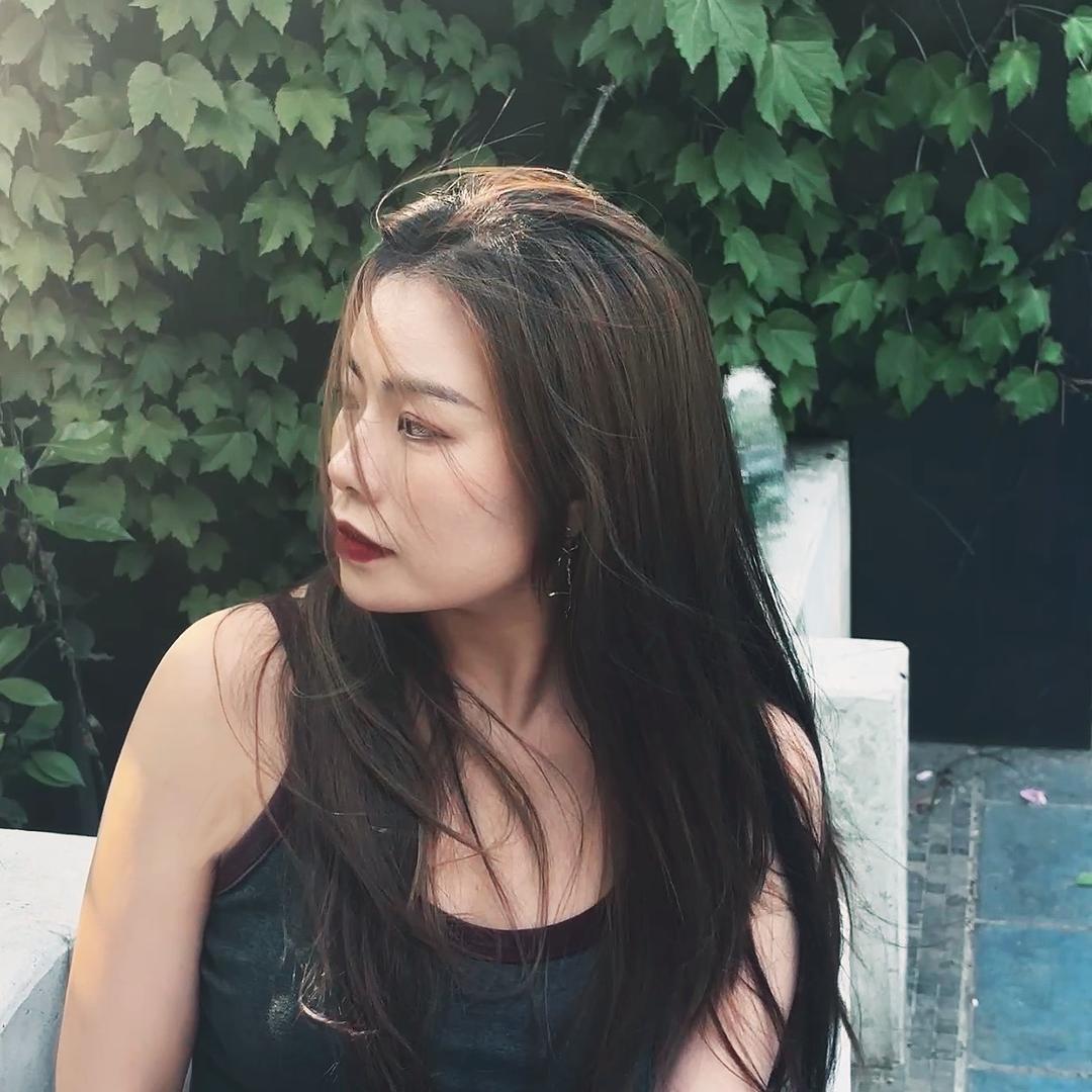 秦一然