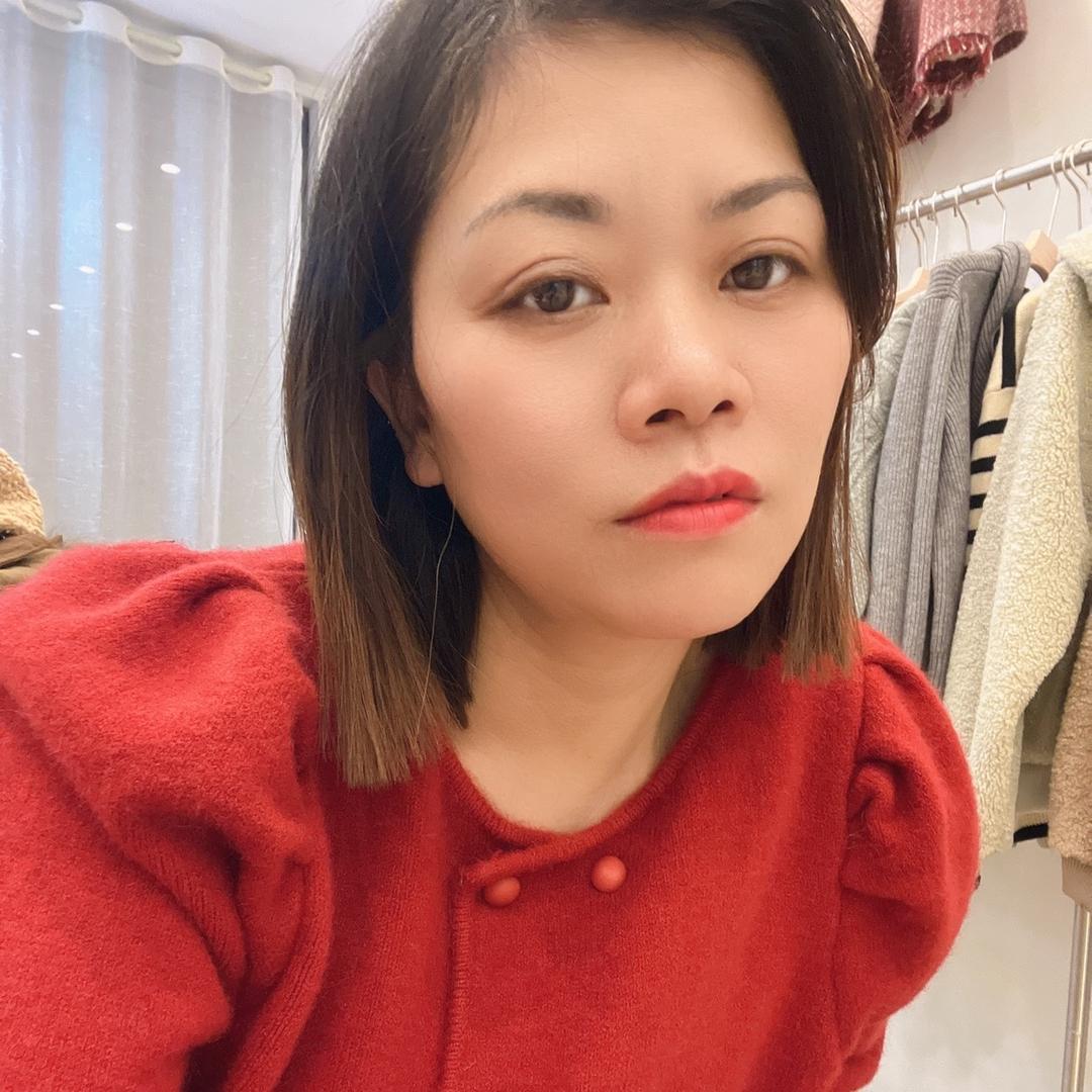 英英姐🍀