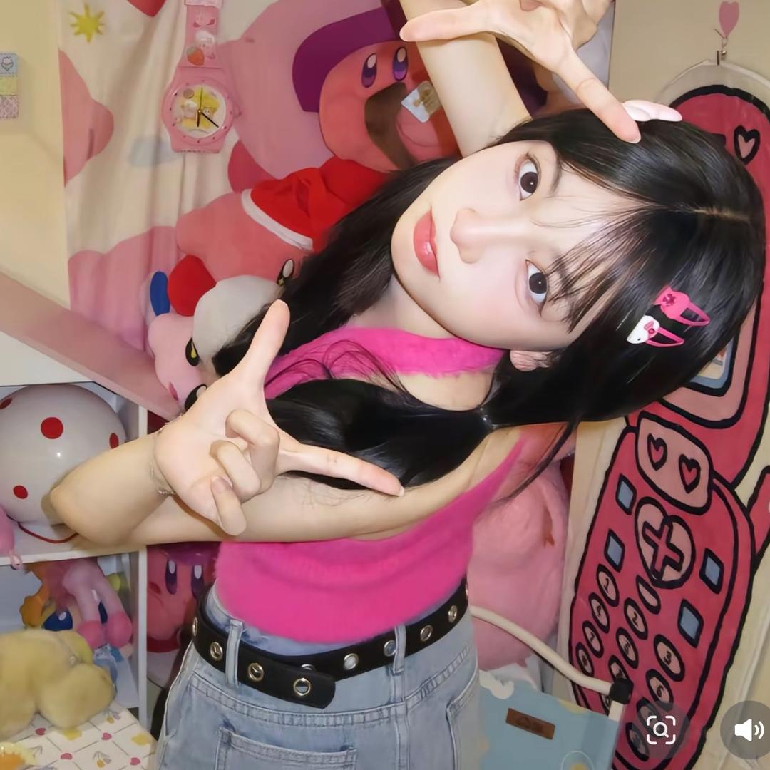 ꉂ ･ ･☆