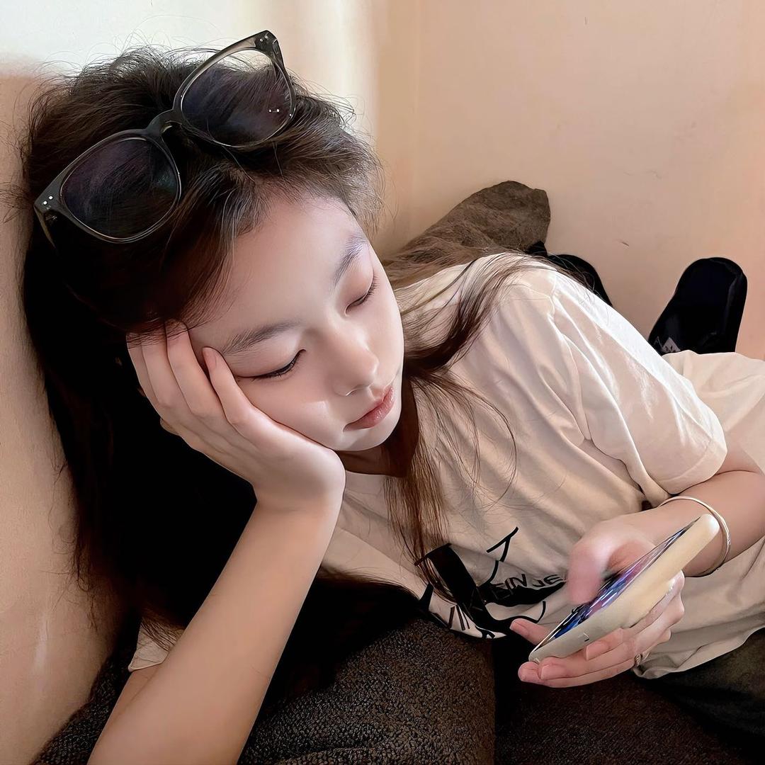 为冷脸萌两肋插刀