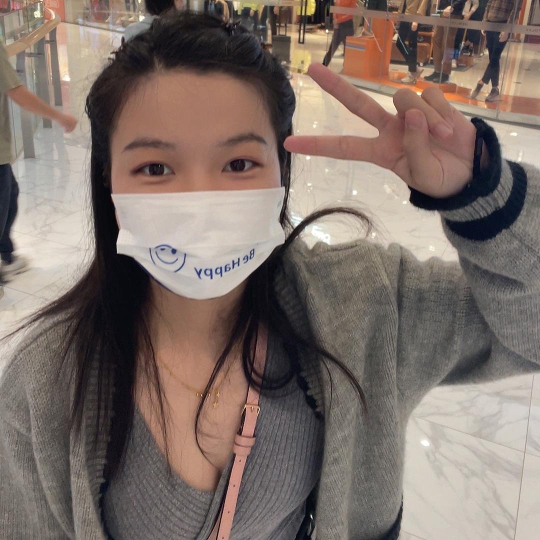 美少女Cc的朋友圈