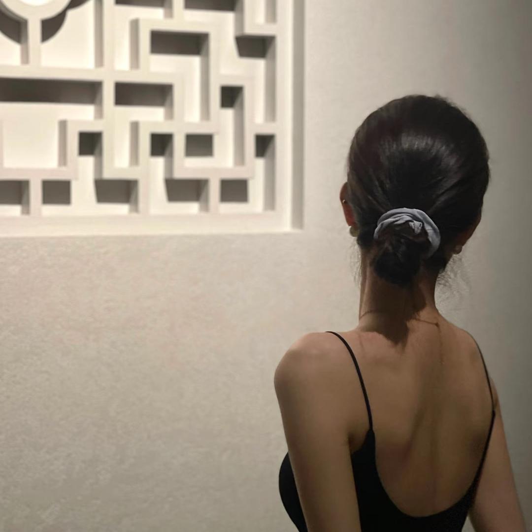 荣亚照明 张晔