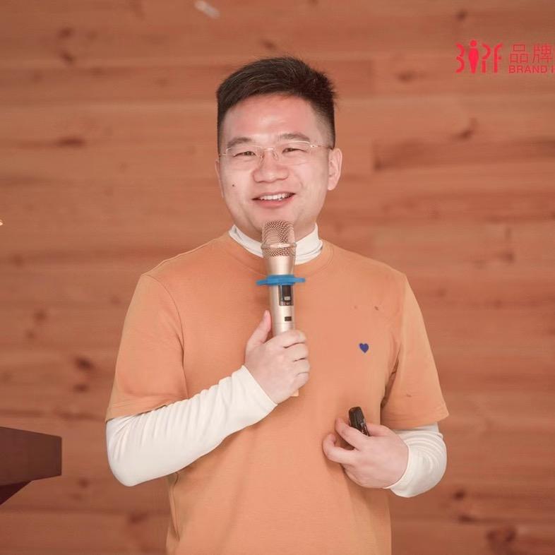 学医段校长