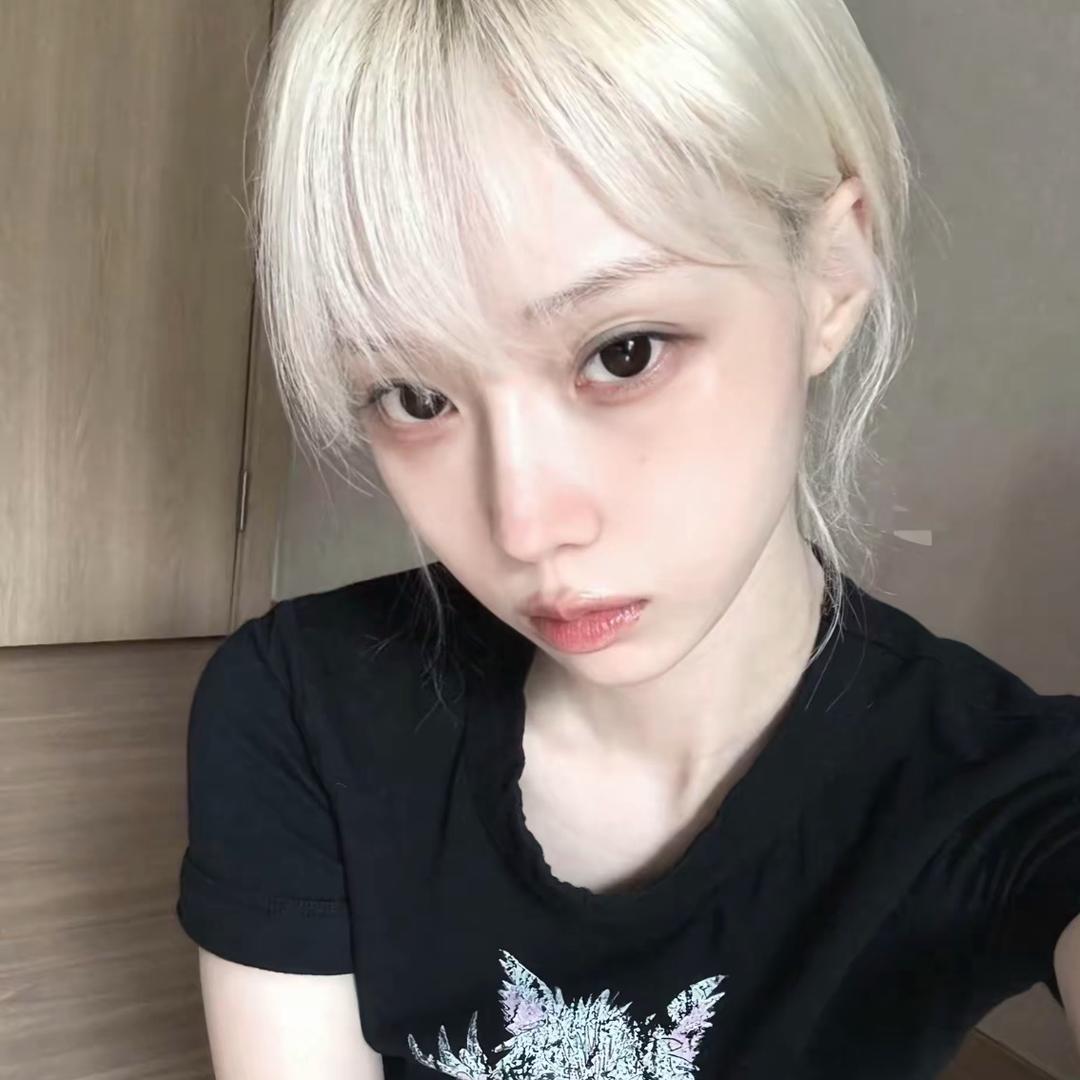 小贝.