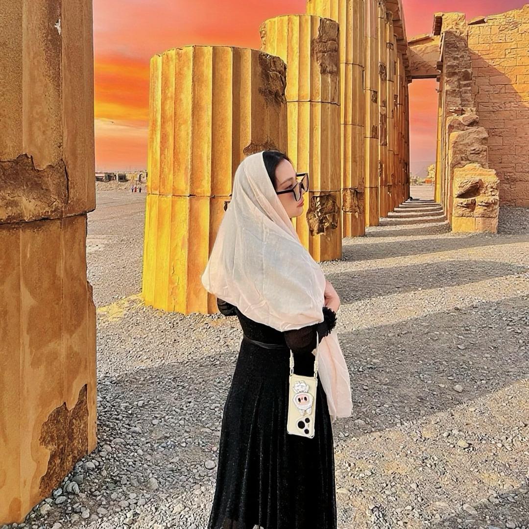 玄卿²³⁺¹⁰⁼³²