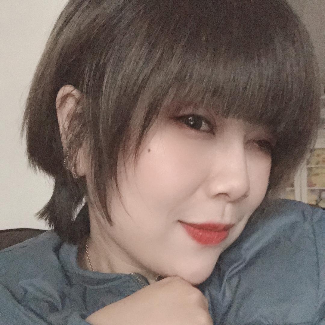 ˋˏᰔ ᩚ🍞面包脑袋