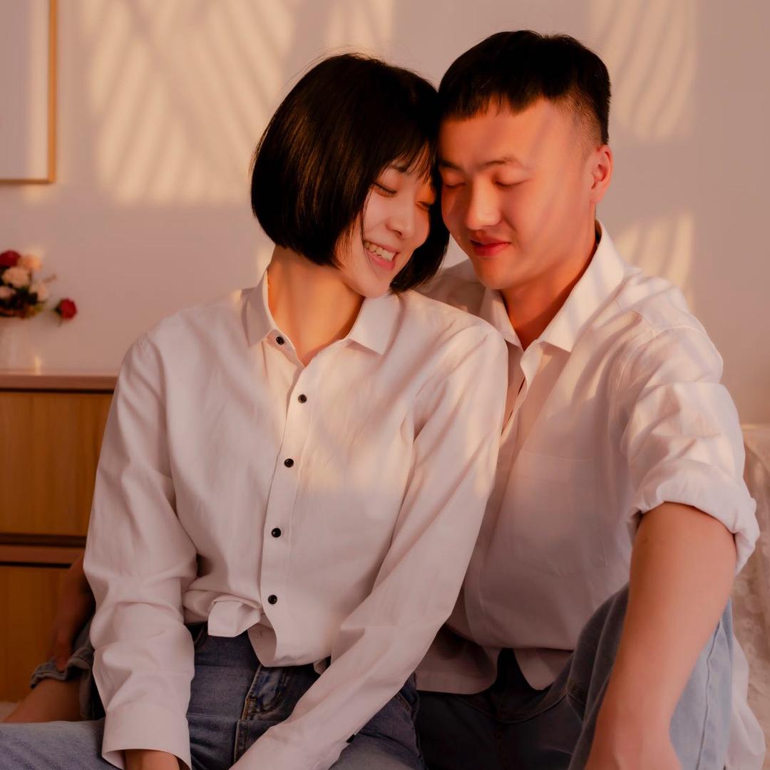 冷眸含黛