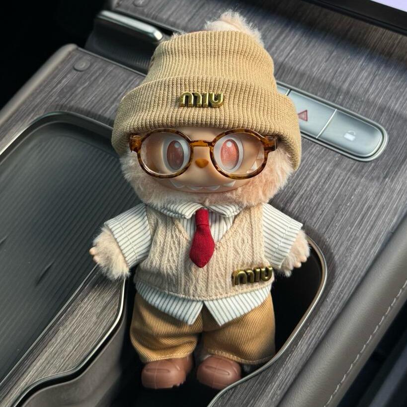 不拉粑粑的布布
