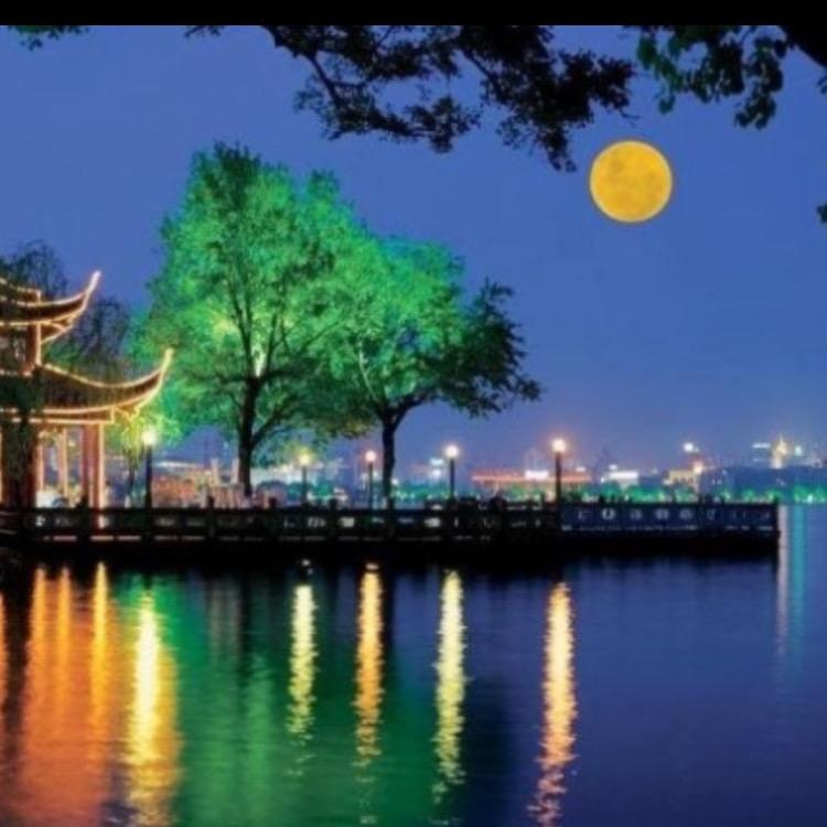 平湖秋月