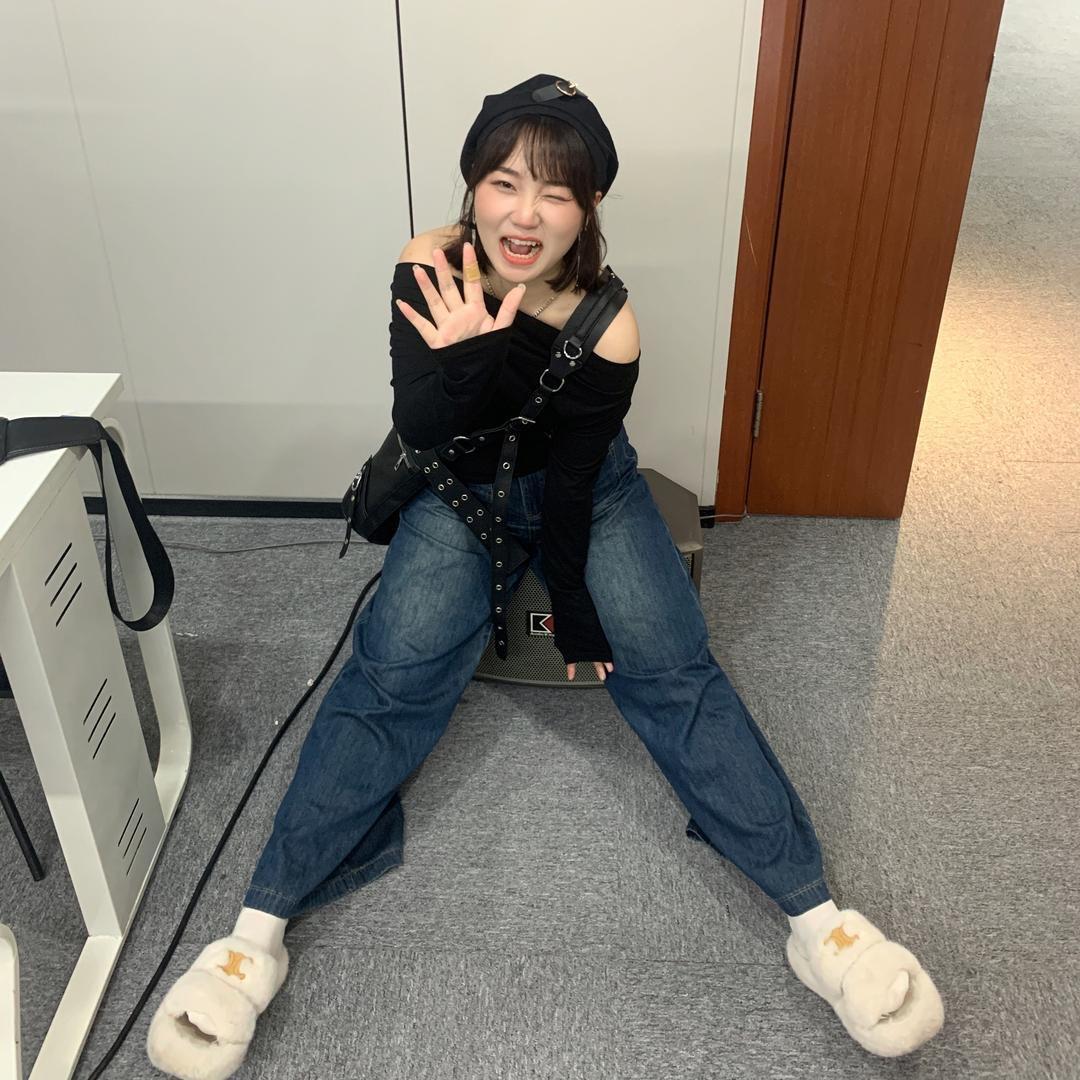 漂亮姐姐请吃饭