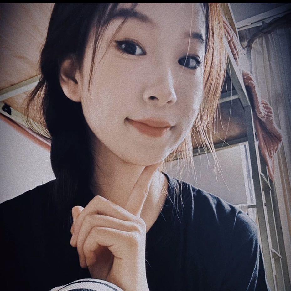 小鱼乖乖ꈍ◡ꈍ