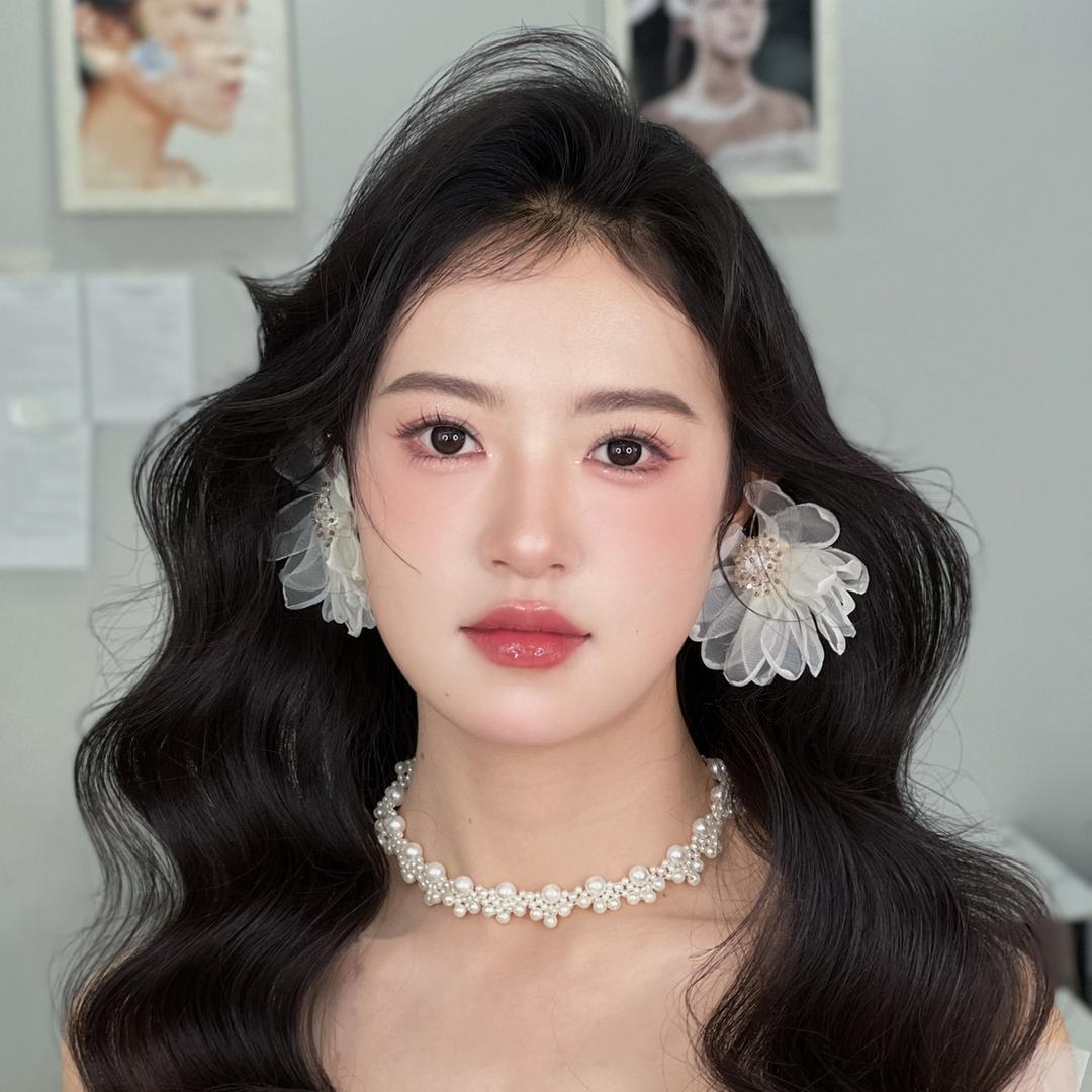 曲靖化妆师～婉婷