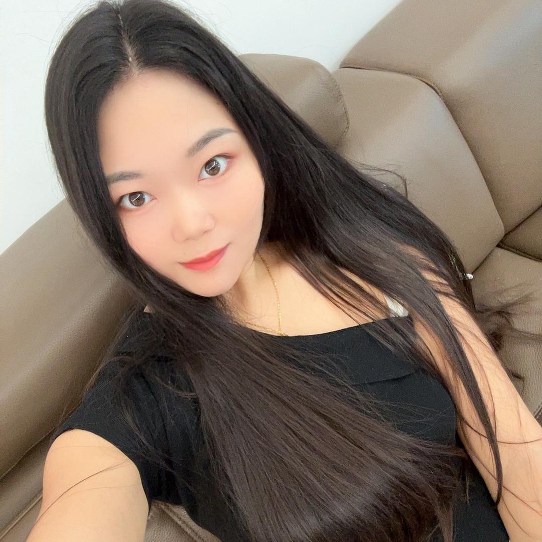 是小雪呀🌸