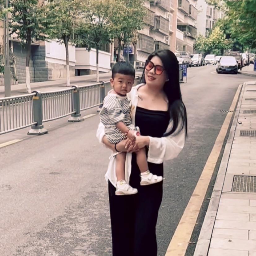 析析爱睡觉ᰔᩚ