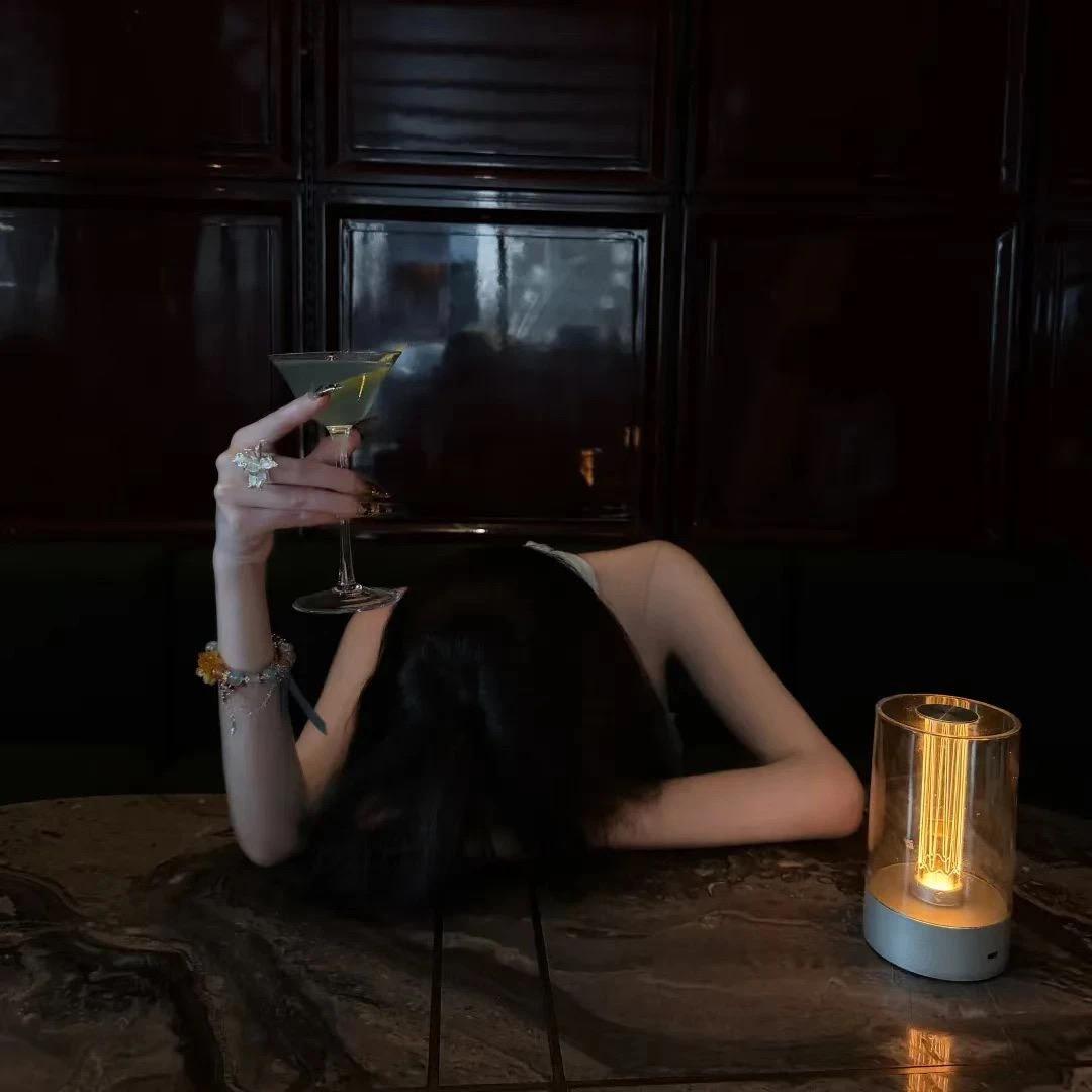 一脚踹飞不开心！