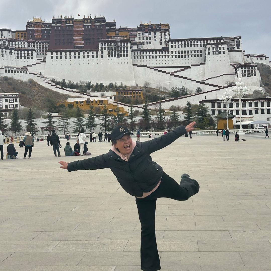 乐舞夕阳（傈僳族）